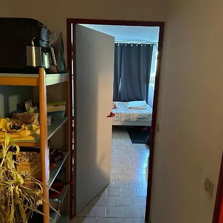 Studio Nîmes Appartamento